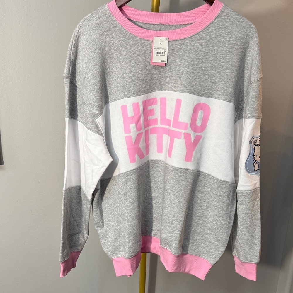 Hello Kitty Gray and Pink Crew Neck Sweatshirt NEW XL - Picture 4 of 12